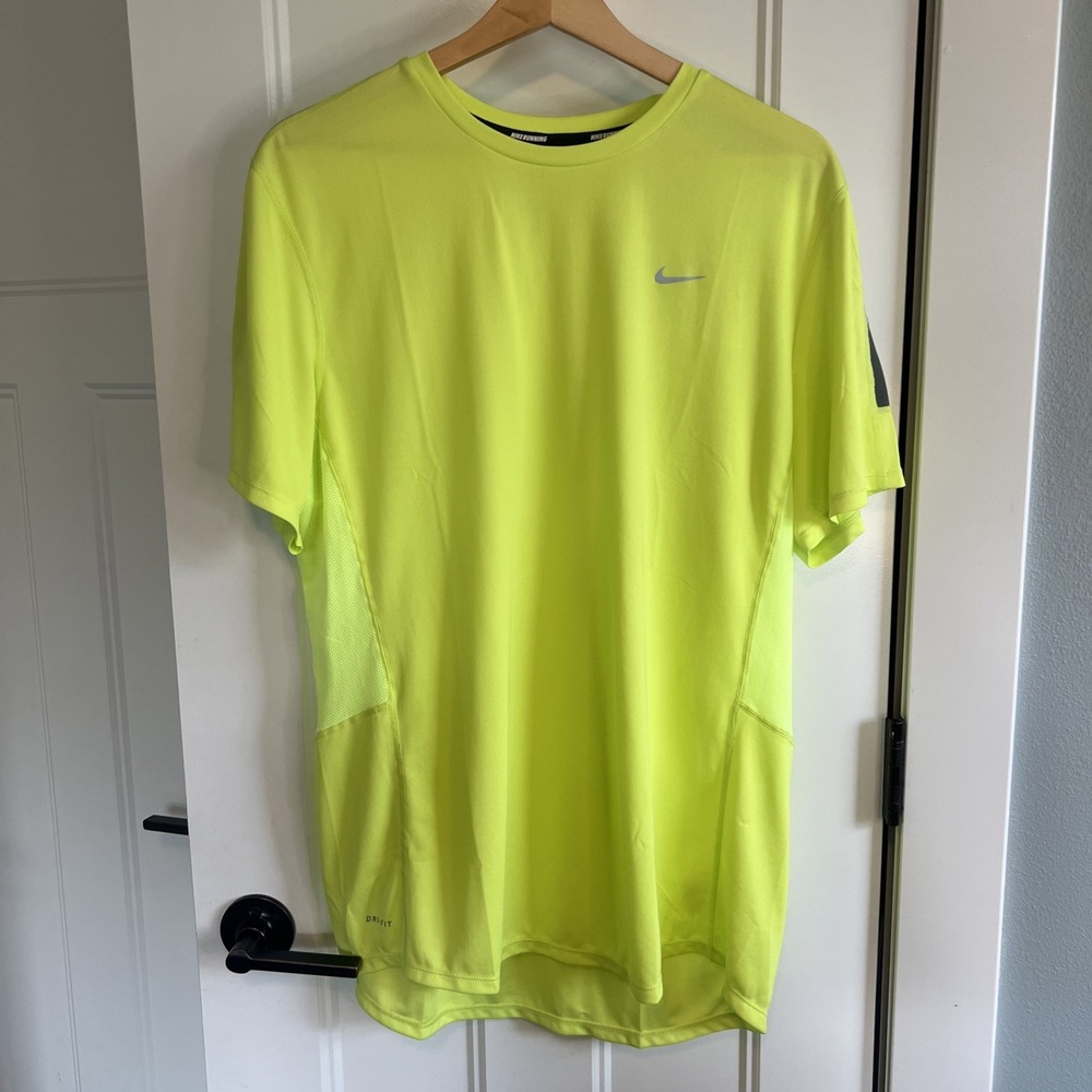Nike Dri-FIT Running Training Top Neon Green Mens Large Reflective NEW!